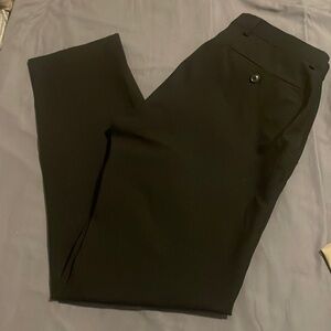 Men’s bar III skinny fit dress pants. Great condition. Size 30x30. Black.